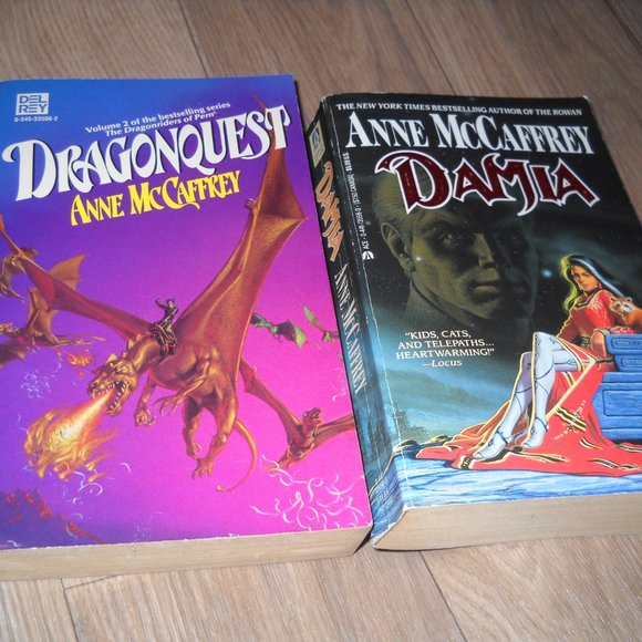 VINTAGE ANNE MCCAFFREY BOOKS - Picture 2 of 7